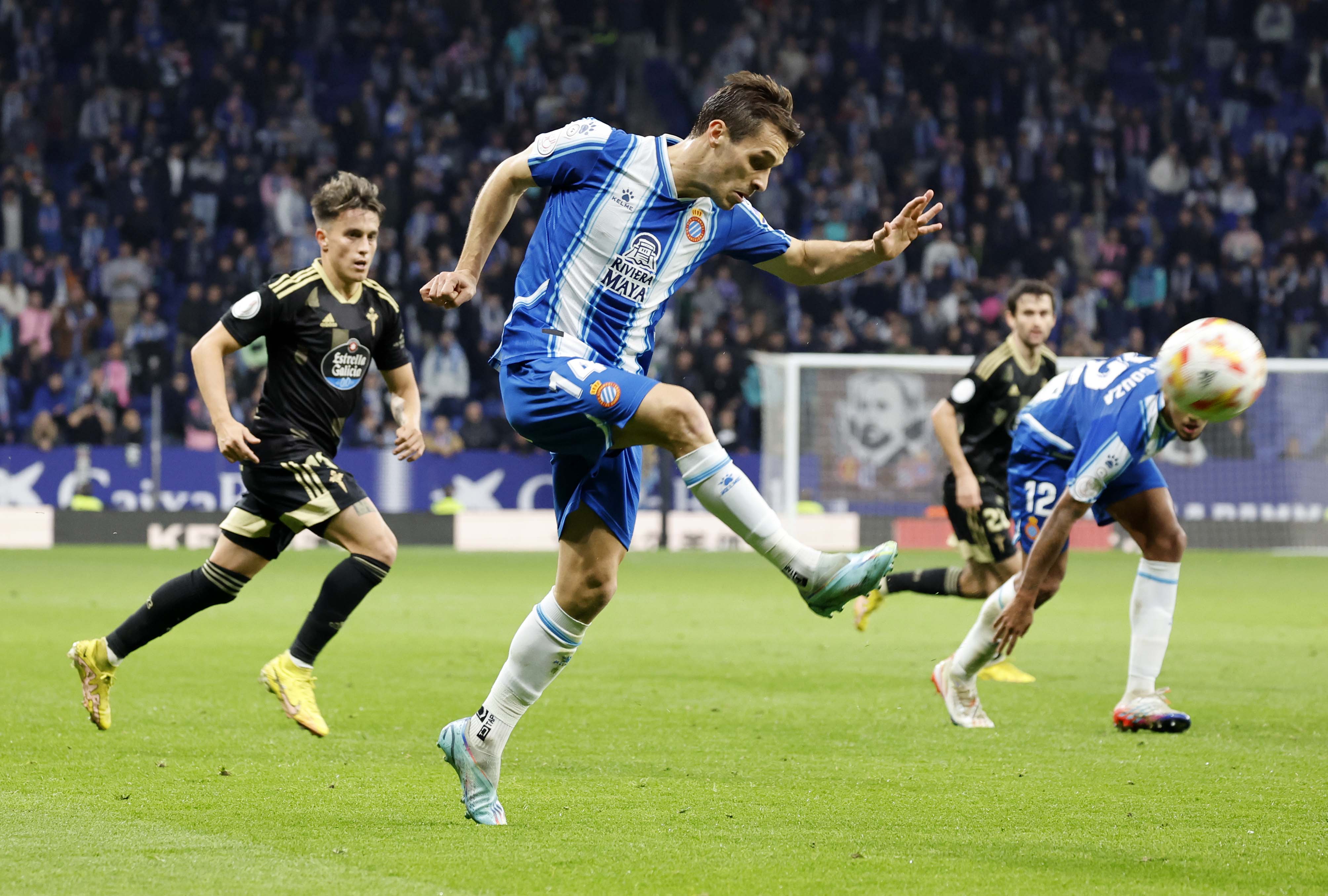 关于西班牙人迎国王杯关键赛,今晚防线松动,压力陡增,轮换策略被讨论的信息 关于西班牙人迎国王杯关键赛,今晚防线松动,压力陡增,轮换策略被讨论的信息